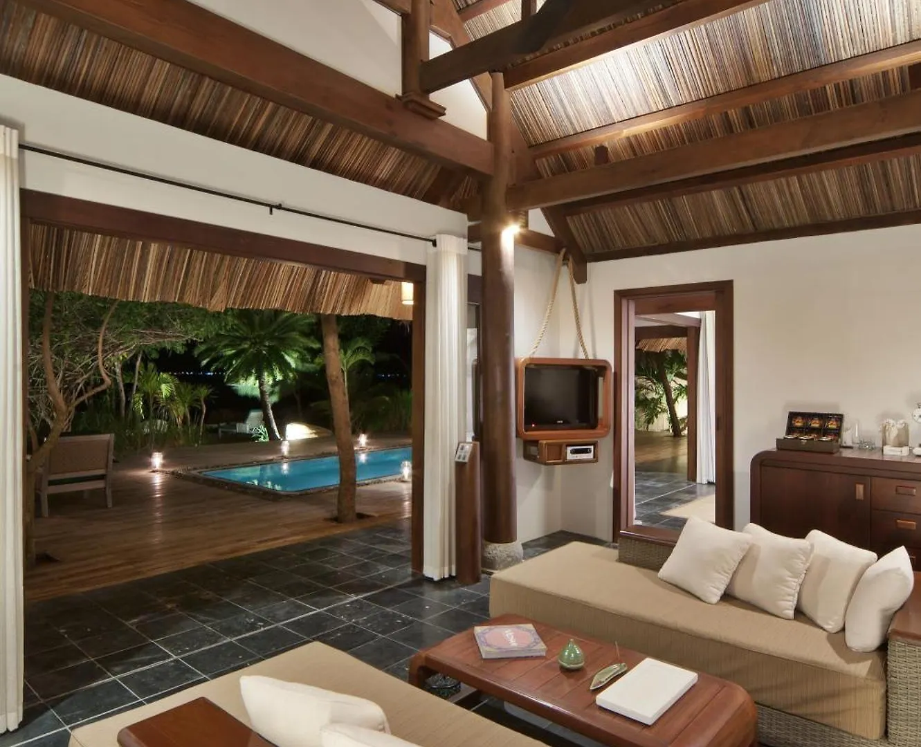 L'Alya Ninh Van Bay Resort