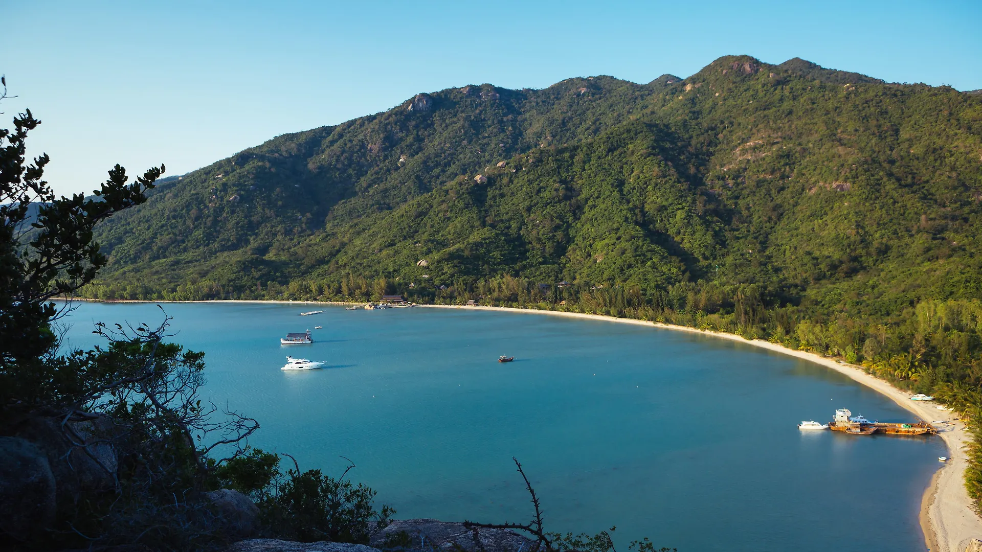 L'Alya Bucht Ninh Van 5*,