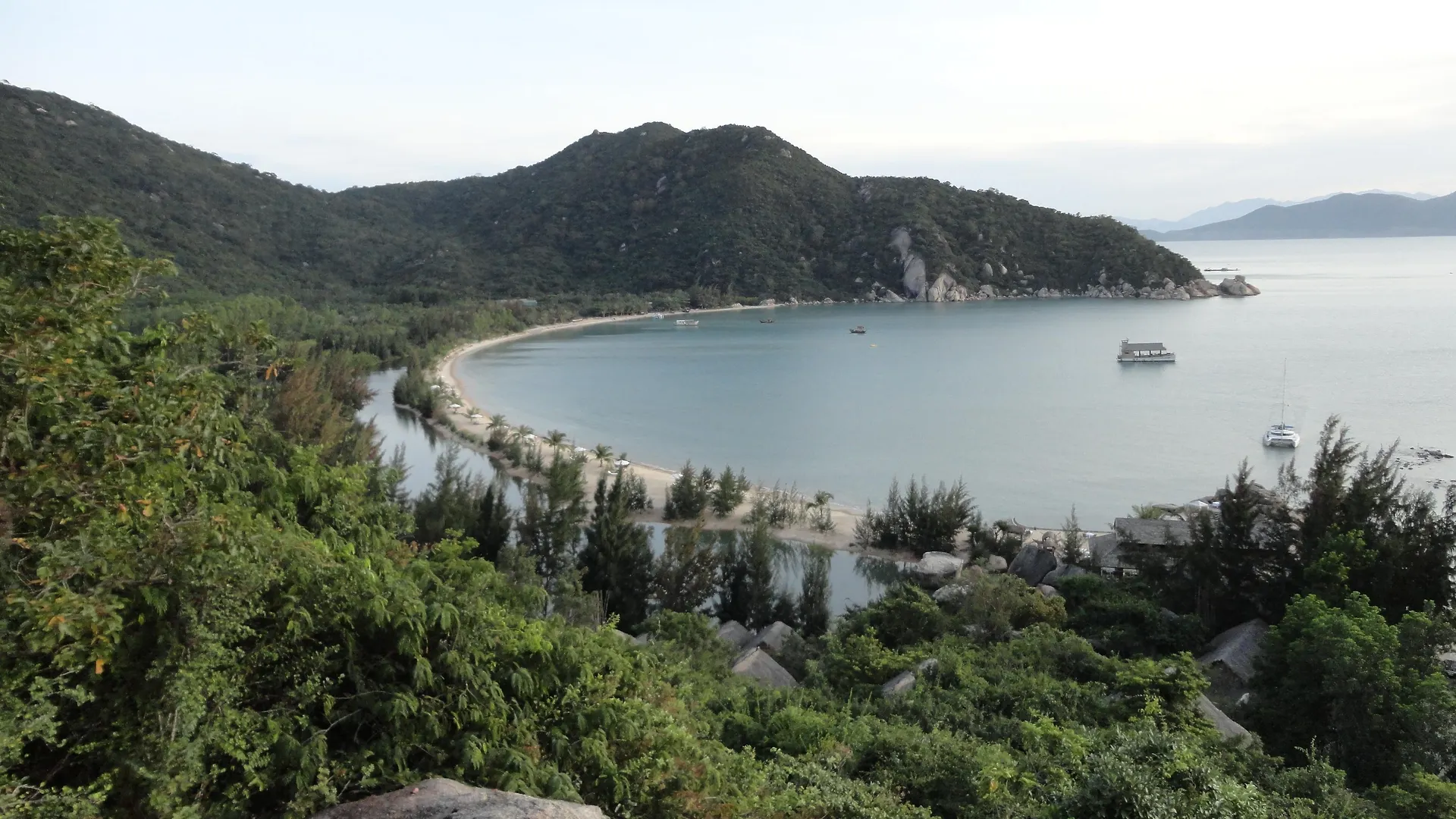 L'Alya Bucht Ninh Van