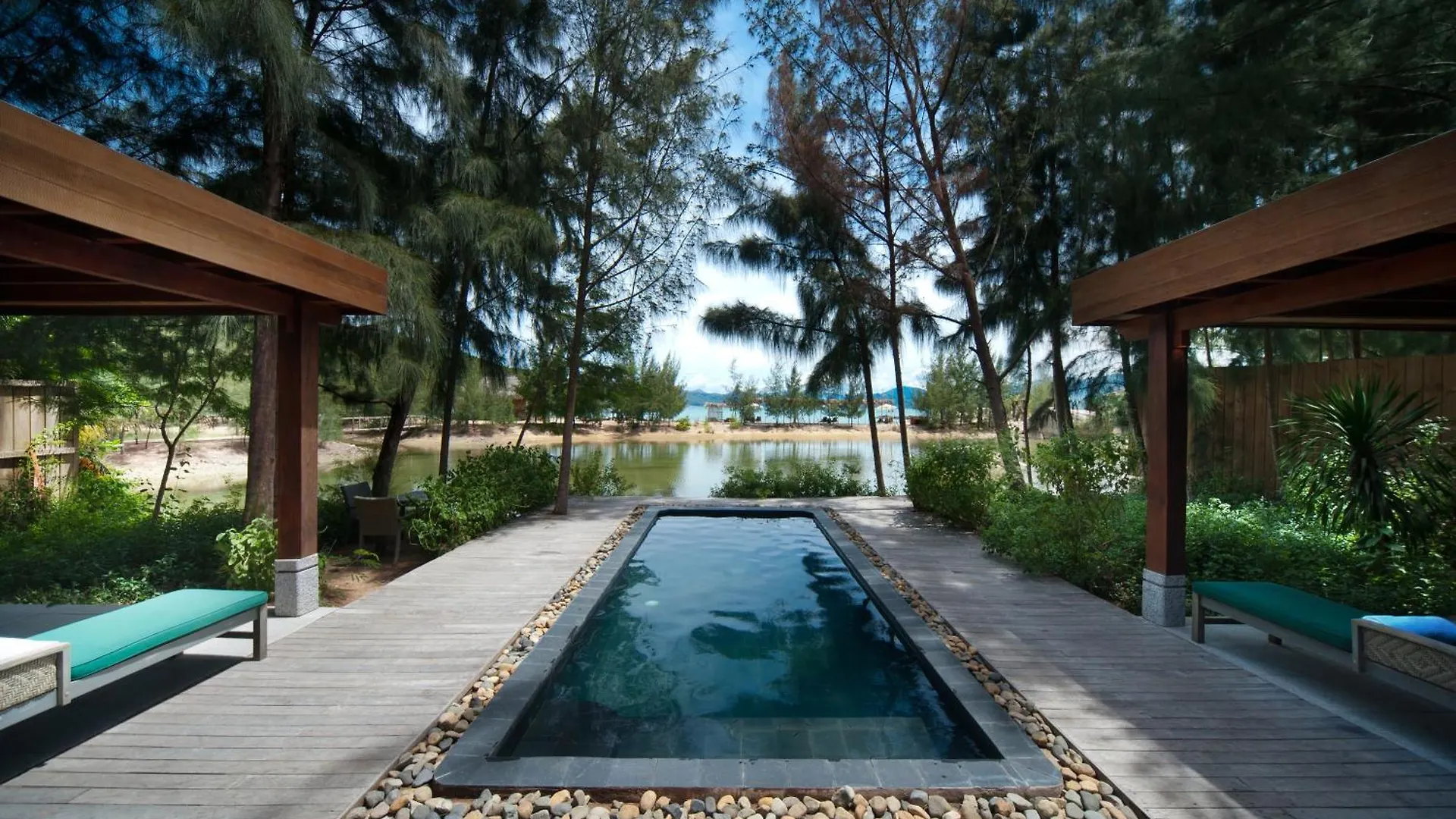 L'Alya Ninh Van Bay Resort